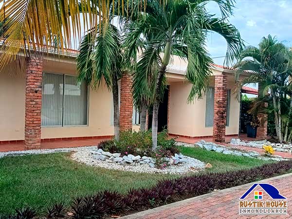 Imagen de CASA ESQUINERA 1 PISO ALTOS DE LA PRADERA