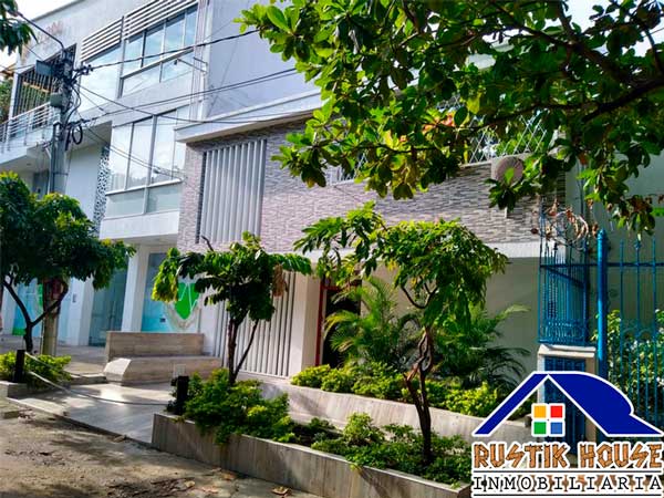 Imagen de CASA COMERCIAL QUIRINAL CL 18A CRA 7