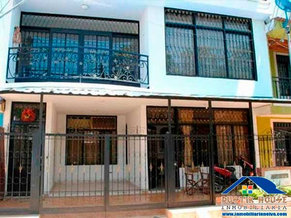 Imagen de CASA 2 PISOS + TERRAZA AMPLIA PRADO NORTE