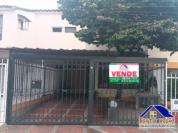 Imagen de CASA 2 PISOS LA ORQUIDEA CL 19