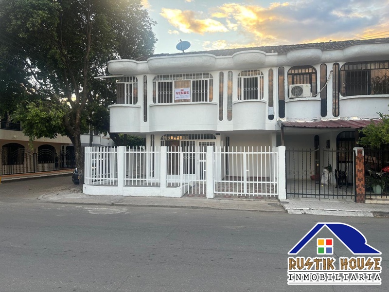 Imagen de CASA ESQUINERA 2 PISOS LOS ANDAQUIES